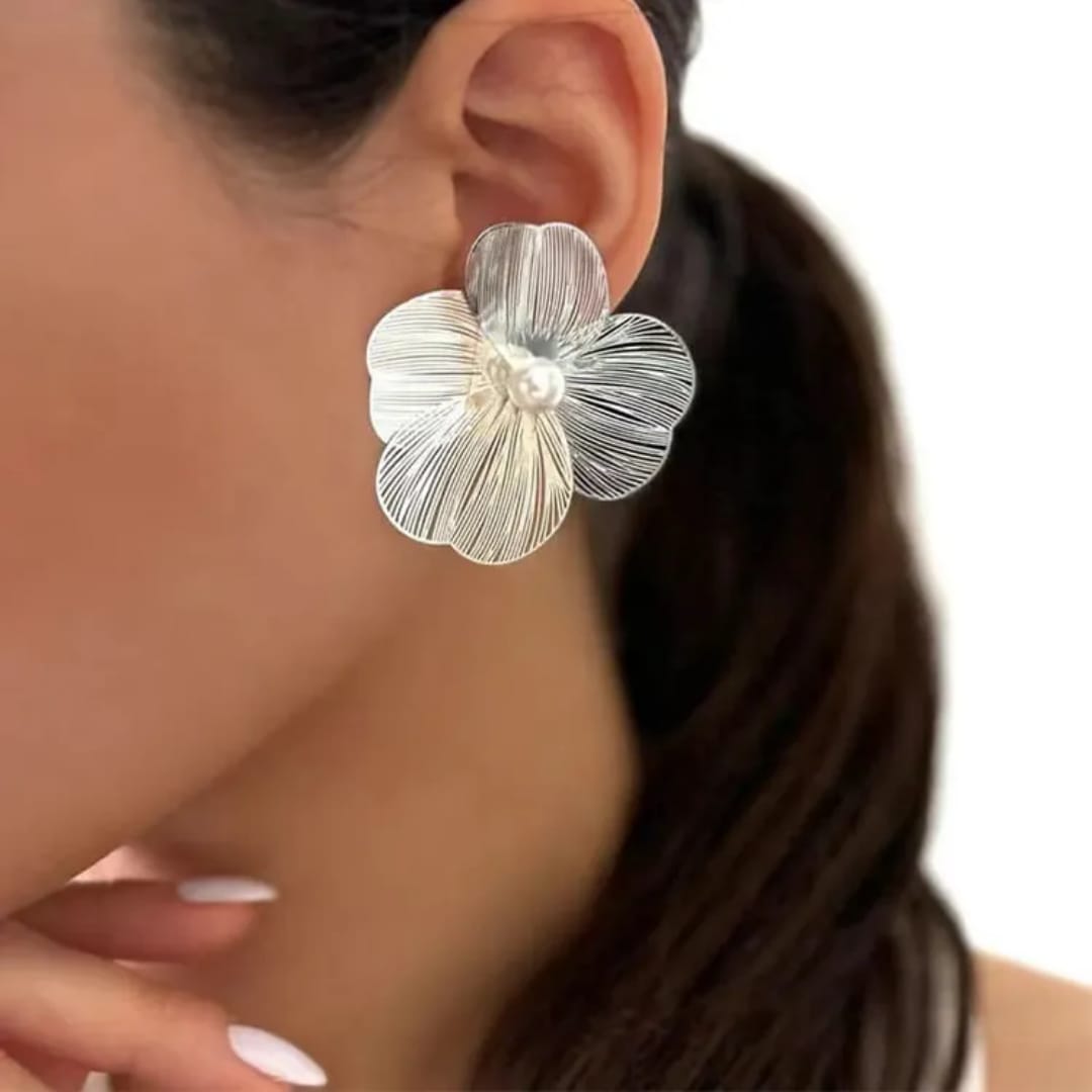 Yu Fashions Geometrical Flower Shaped  three petaled pansi inspired Lumi Pearl High Fashion Korean earrings