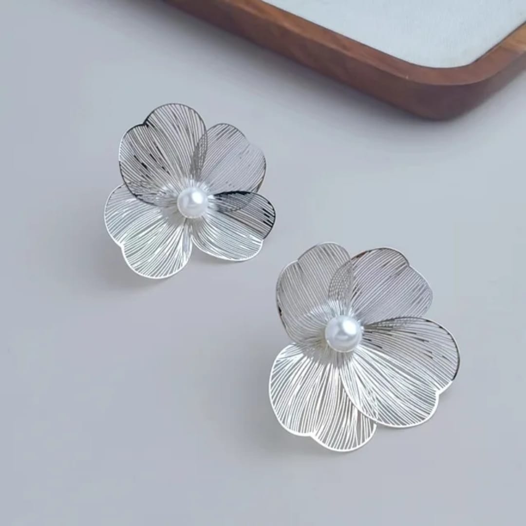 Yu Fashions Geometrical Flower Shaped  three petaled pansi inspired Lumi Pearl High Fashion Korean earrings