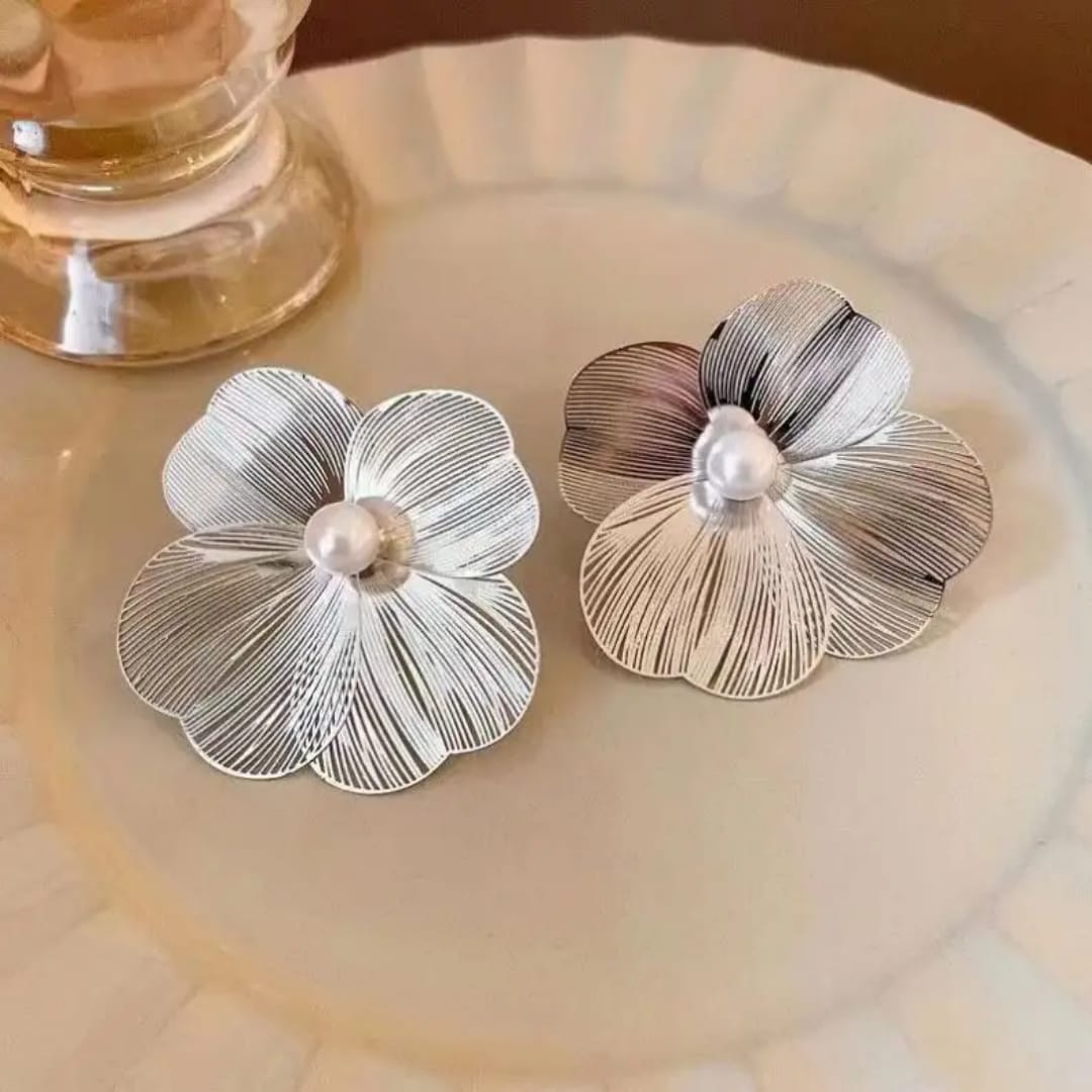 Yu Fashions Geometrical Flower Shaped  three petaled pansi inspired Lumi Pearl High Fashion Korean earrings