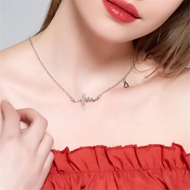 Yu Fashions Heartbeat with Cute Heart Minimal Pendent Necklace Chain
