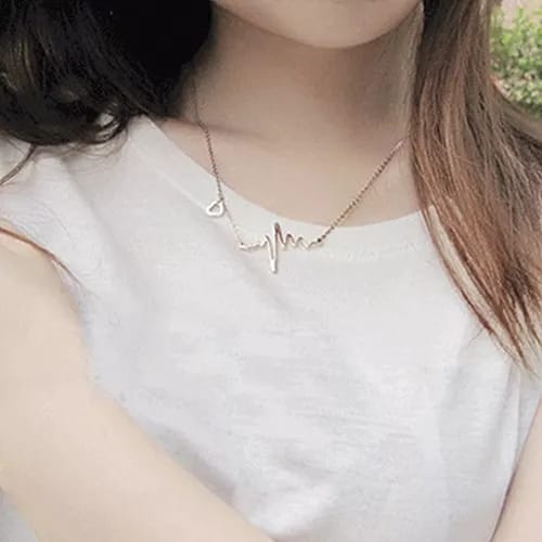 Yu Fashions Heartbeat with Cute Heart Minimal Pendent Necklace Chain