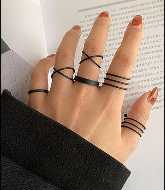 Yu Fashions Black Spiral Ring Set of 6