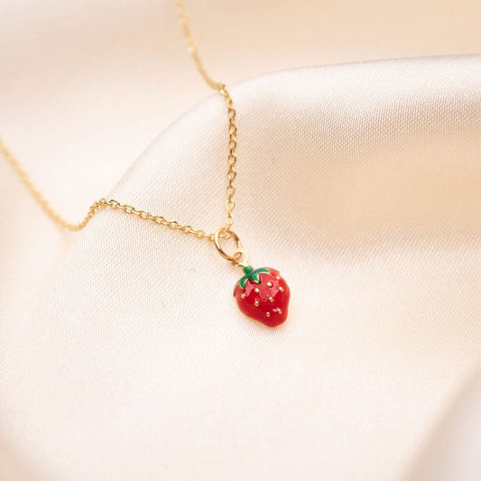 Yu Fashions Minimal Strawberry Pendent Necklace Chain