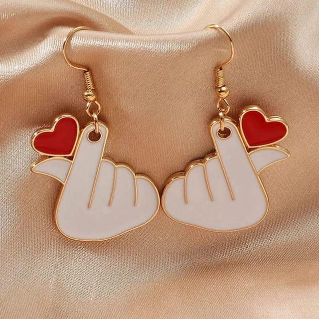 Yu Fashions Heart Click Cute Hand Korean Earrings Pair