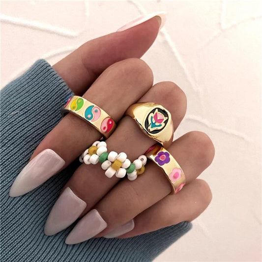Yu Fashions Pearl Heart Y2K Flower Multicolor Vintage Ring Set of 4