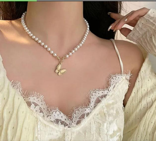 Yu Fashions Cute Butterfly Pendent Stone Pearl Necklace Chain