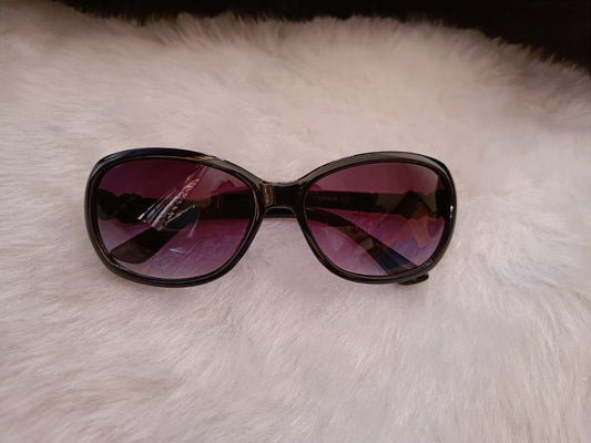 Yu Fashions UV Protected High Fashion Gorgeous Korean Sunglass