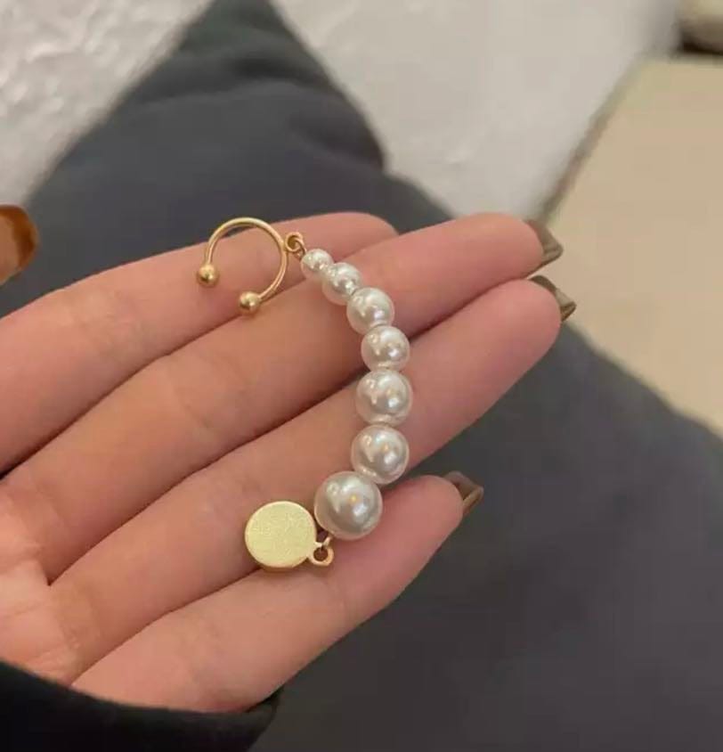 Yu Fashions Cute Pearl Single Pc Earhook Crawler Korean Earring